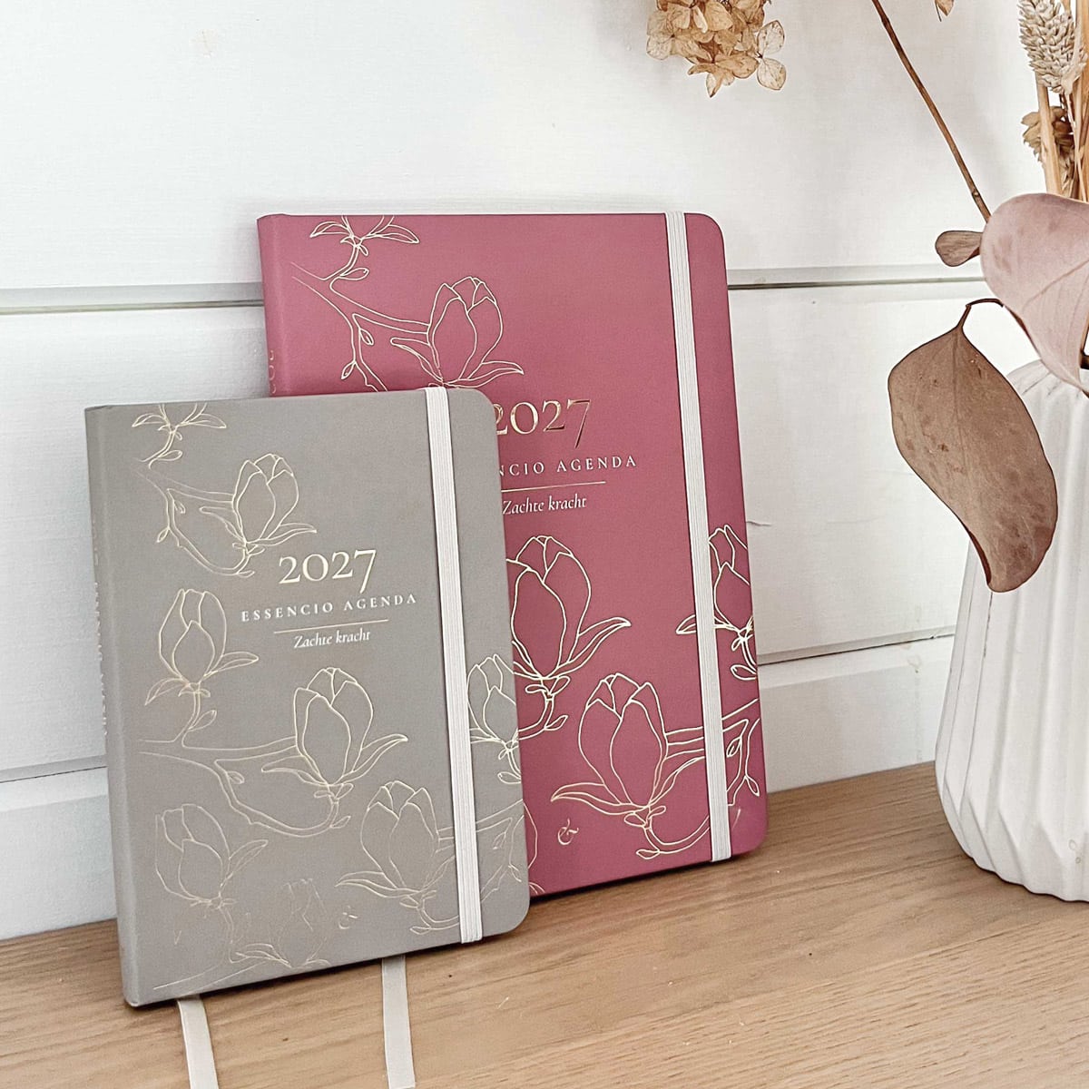 Essencio Agenda Familieplanner 2027 A5 en A6_©EssencioBrands_Essencio_0006_Laag 16 Familieplanner 2027 A5 en A6